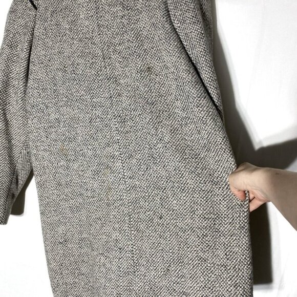 Vintage Collection Elegante Grey Wool Button Front Overcoat 6 - Picture 6 of 15